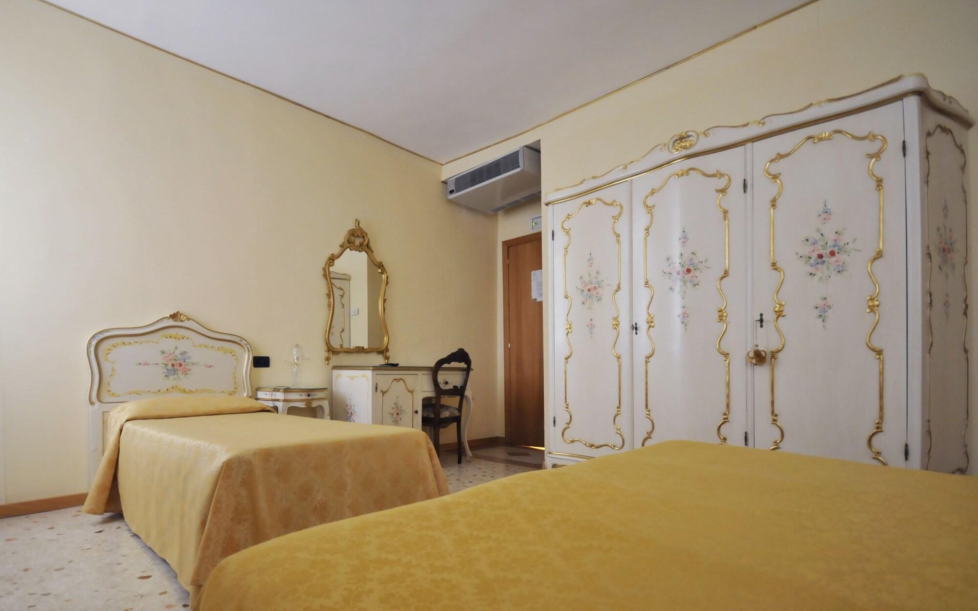 Ca' Leon D'Oro Hotel Venice Luaran gambar